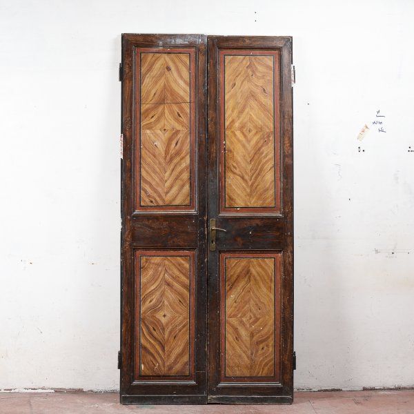 porta due ante laccata finto legno fronte e retro da interno