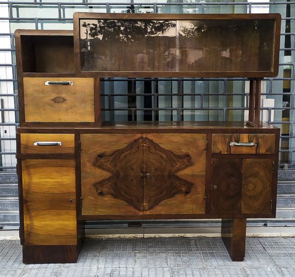 Credenza a due corpi  impellicciata in noce Italia Art Deco' 