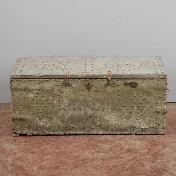 antico baule da restaurare