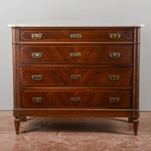 como 4 cassetti con piano in marmo 