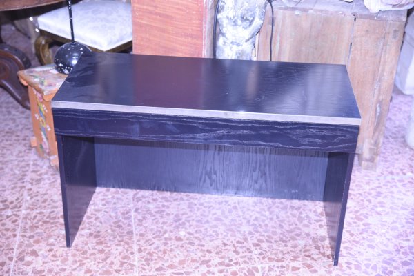 Toletta tavolino  anni 80 da camera in legno nero