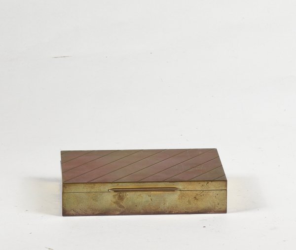 Scatola in metallo ottone porta carte da gioco marcata sul fondo Rue Royale  produzione Chrystofle Parigi anni 2000