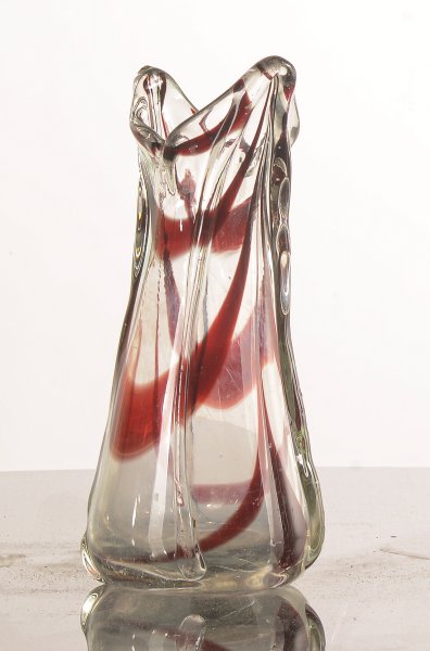 Vaso in vetro di Murano rosso sfumato, Italia, anni 1980