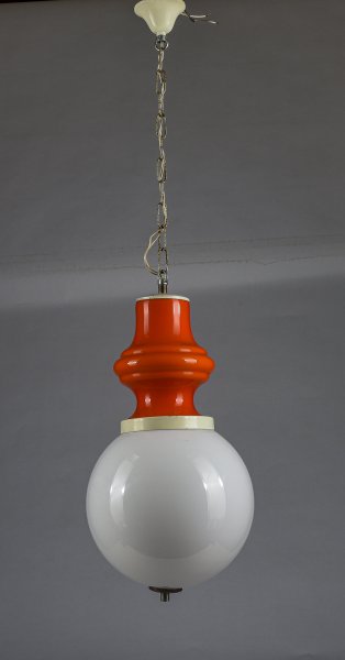 Lamadario in vetro e metallo bianco e arancione design Stilux Mialno 1960