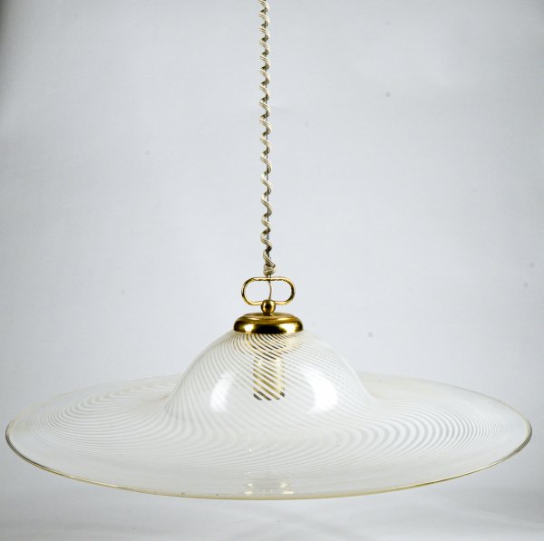 Lampadario lampada da soffitto  in vetro di Murano spirale bianco e trasparente Italia anni 80