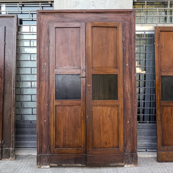 Porta con telaio due ante in legno di abete  Italia epoca primo 900