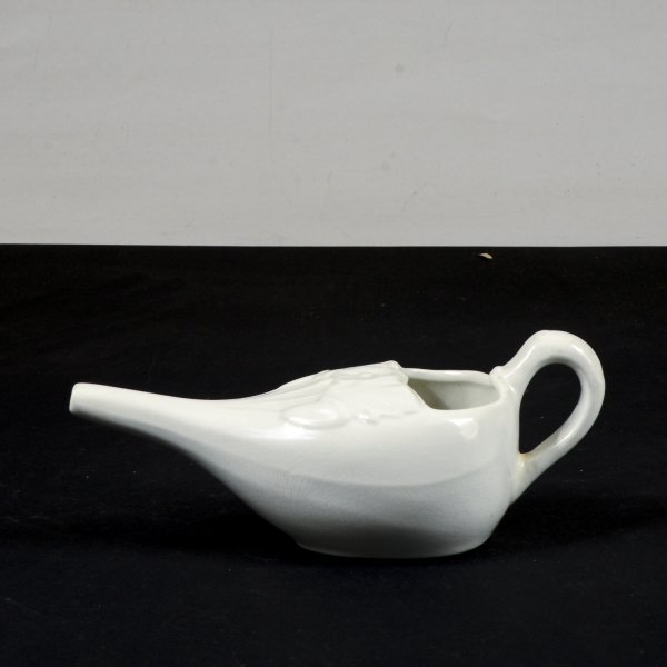 lattiera in ceramica bianca con decoro floreale firmata S.B.Richard