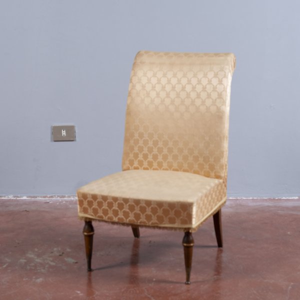 Sedia poltroncina anni 60 con schiena curva