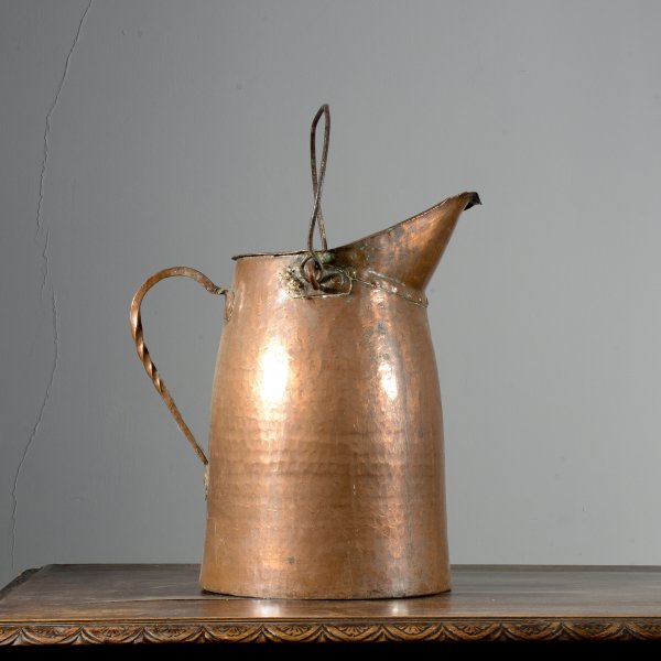 Vaso recipiente porta carbone legna camino in rame Italia XX secolo