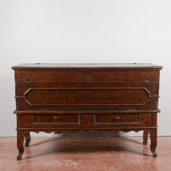 Madia svasata intagliata legno massello  stile antico