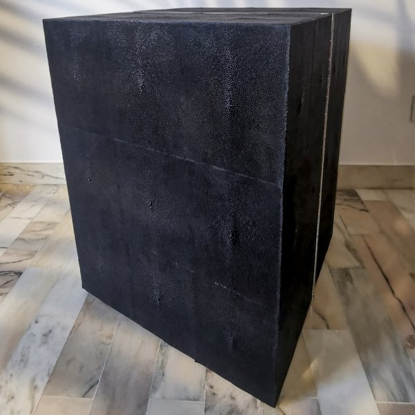 Cantinetta portabottiglie e calici Poltrona Frau per Alexander Wang New York 2015