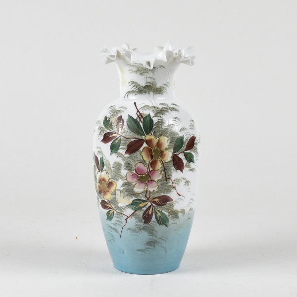 Vaso in vetro opalina  con decori floreali bianco e azzurro  art nuveau