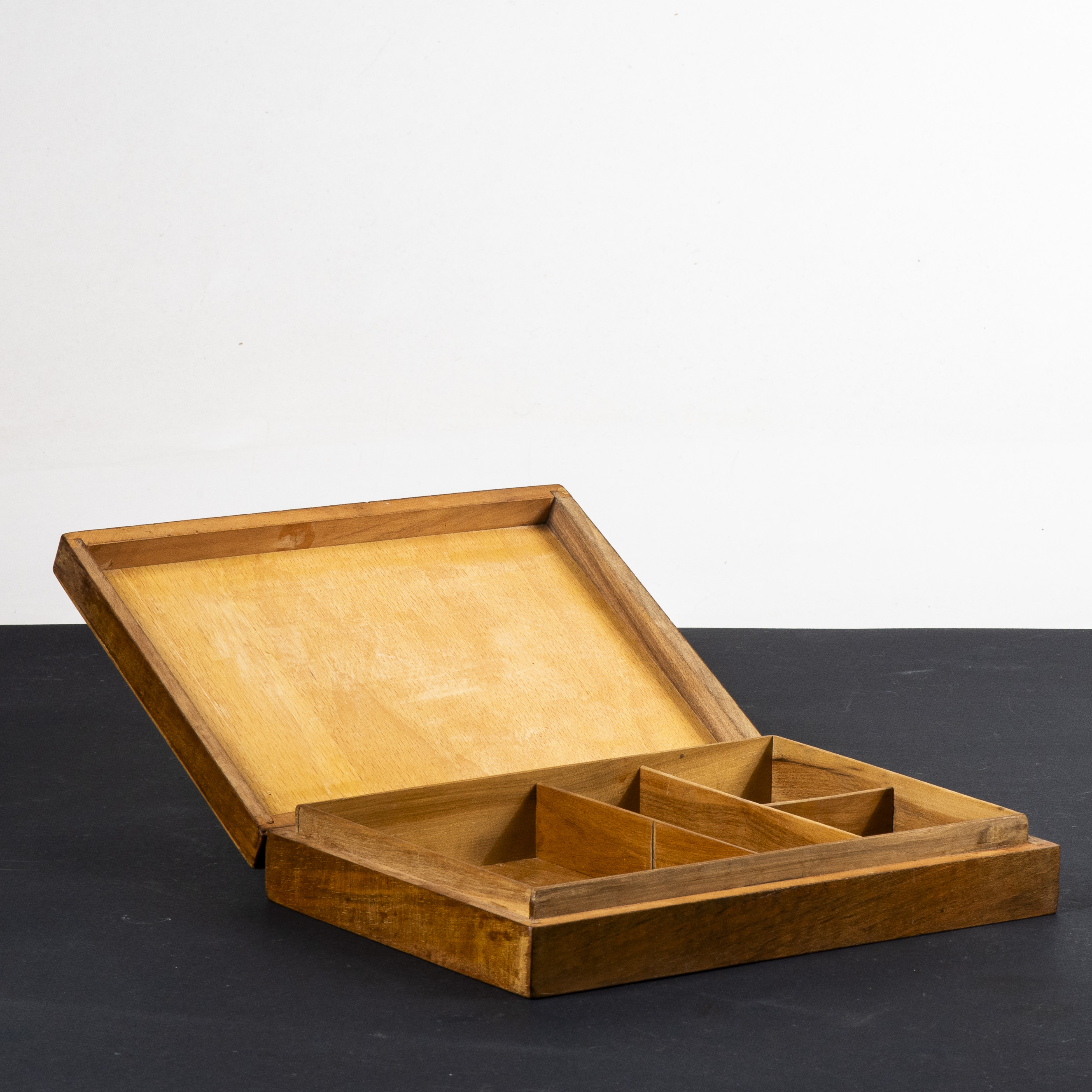 KOTARBAU® Scatola in legno con aperture decorative e maniglia, perfetta per l'arredamento di interni con cuori M